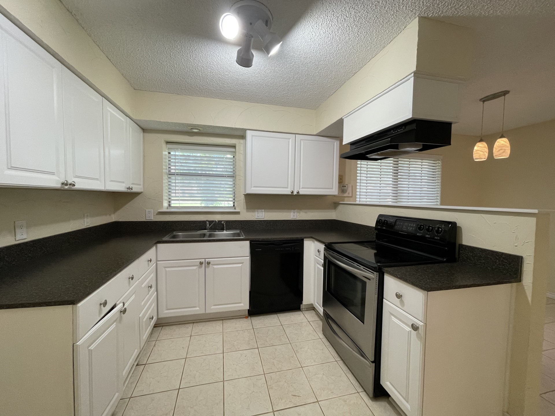 5219 Stagetrail Drive