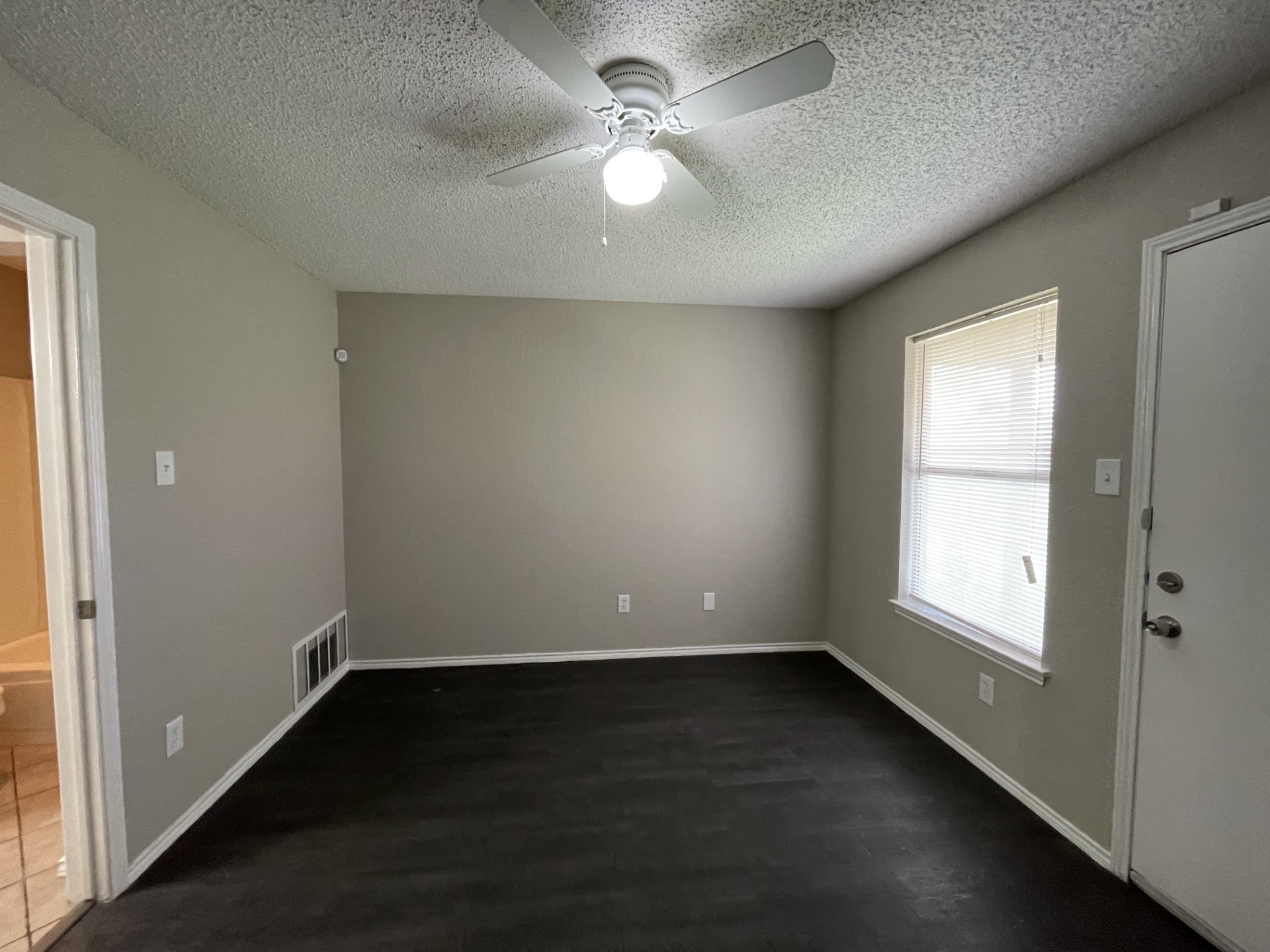 2509 Esquire Drive