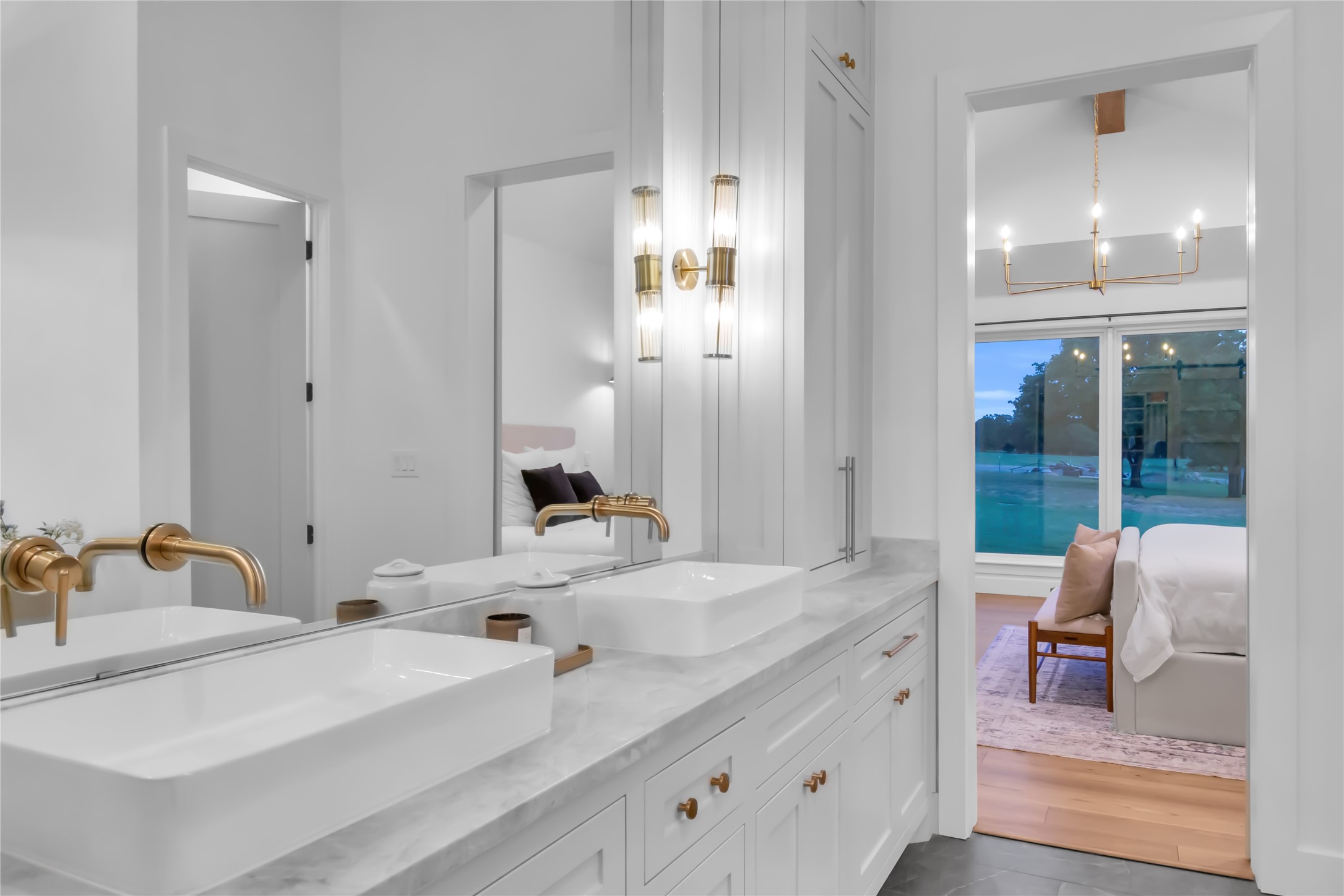 4020 Highland Oaks Lane