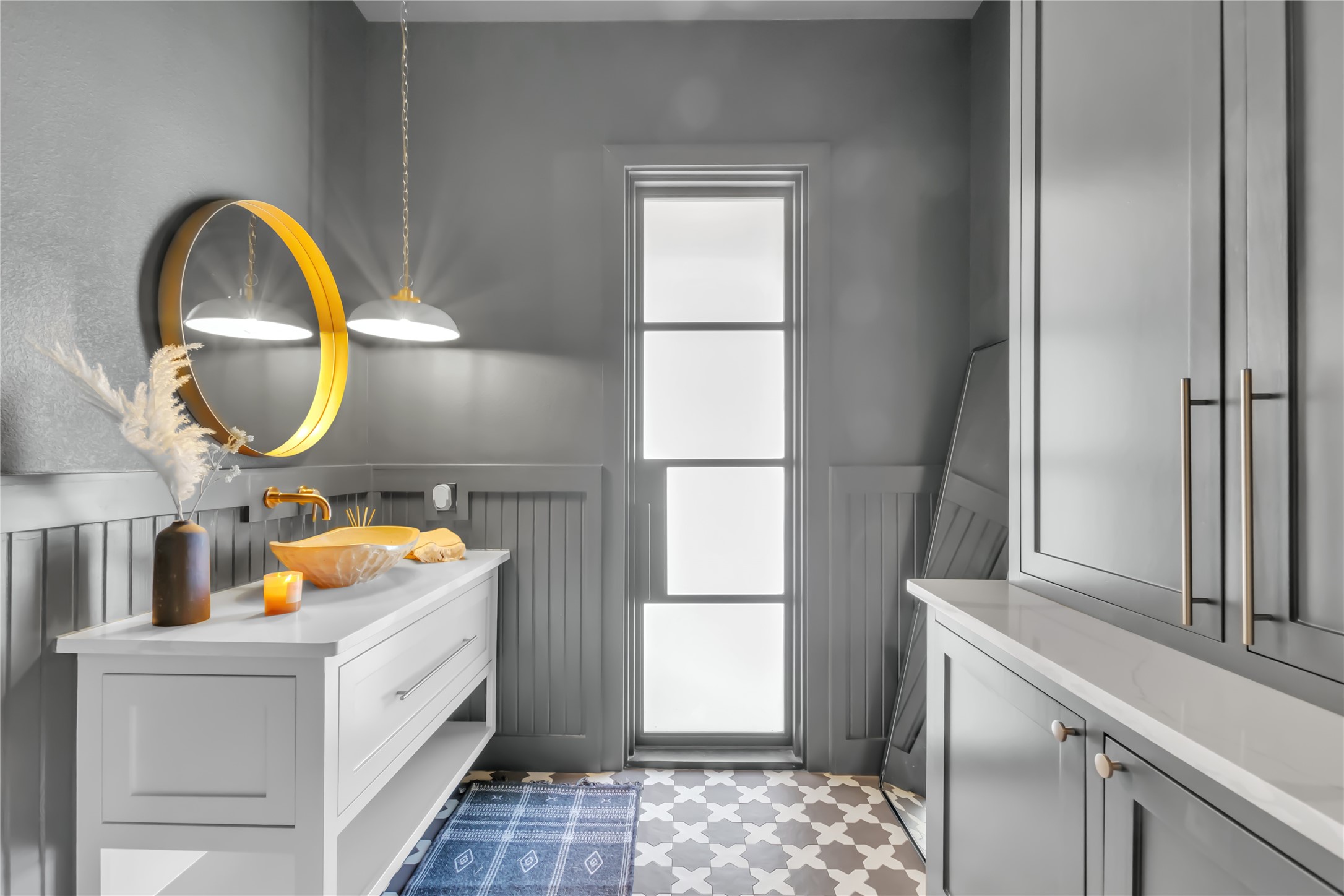 4020 Highland Oaks Lane