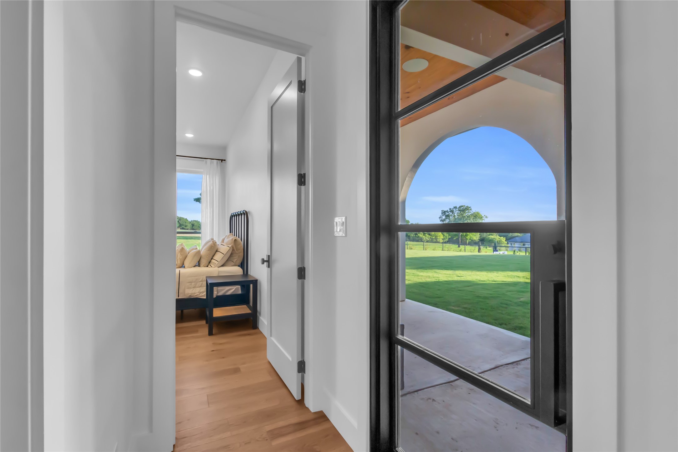 4020 Highland Oaks Lane