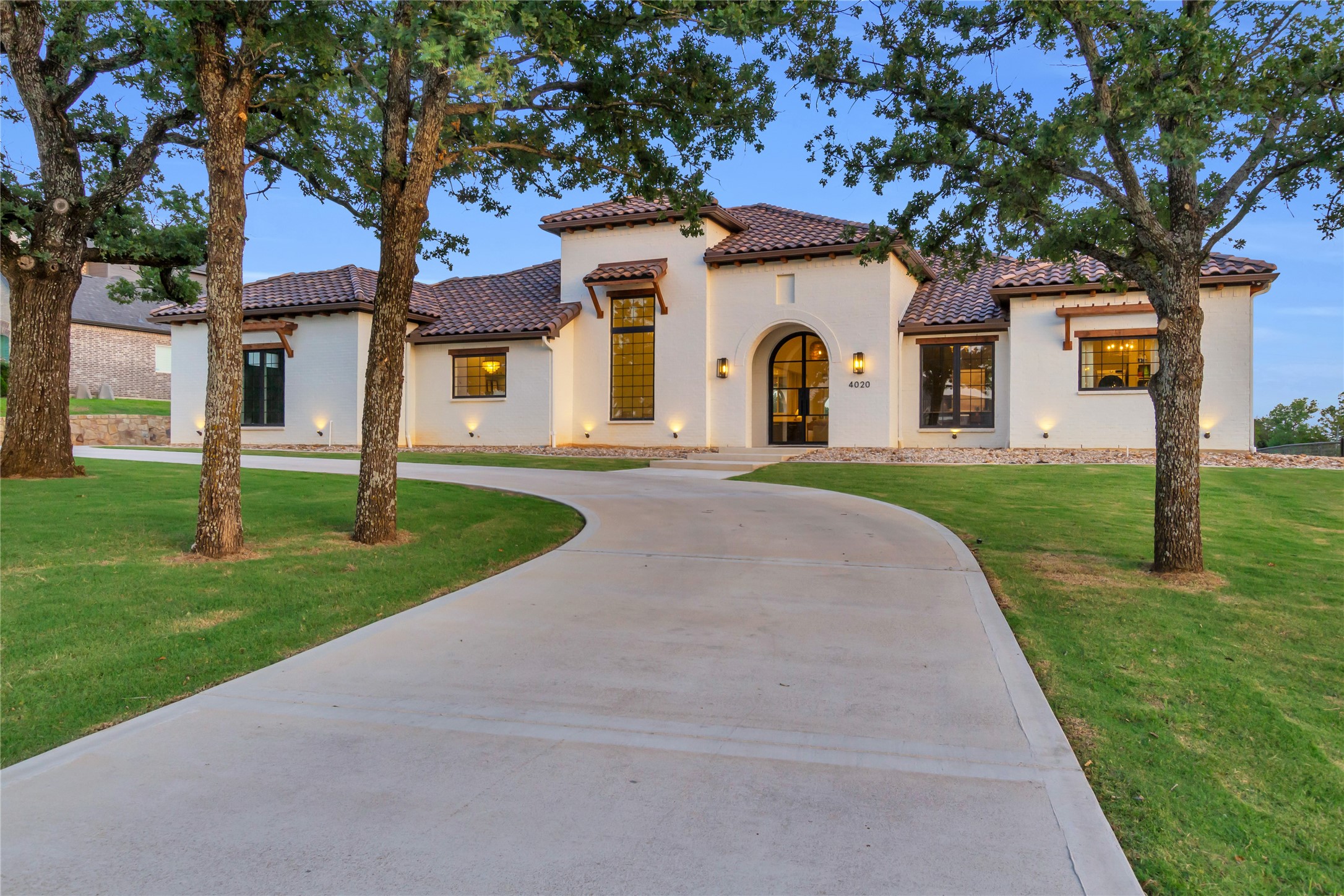 4020 Highland Oaks Lane