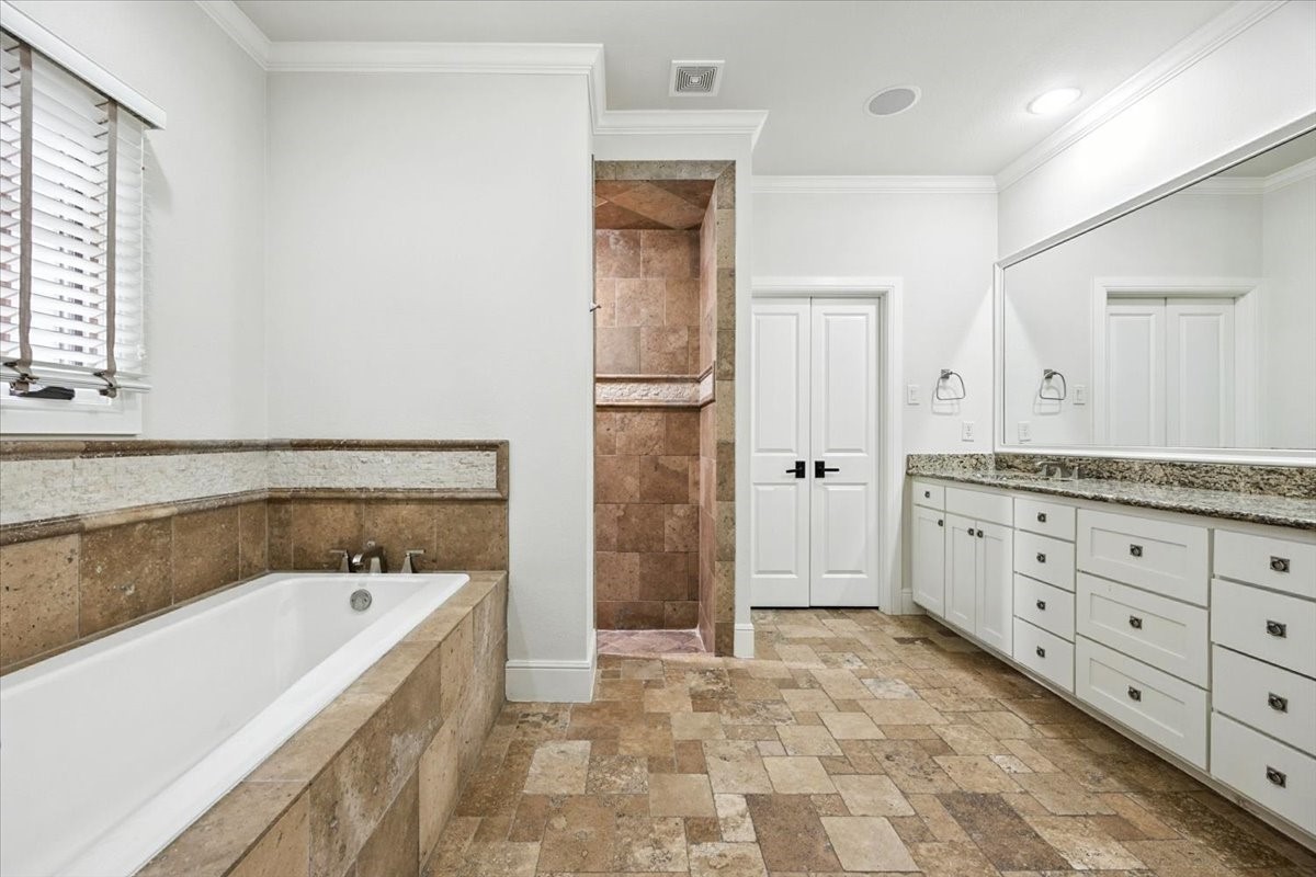 3328 W 4th Street