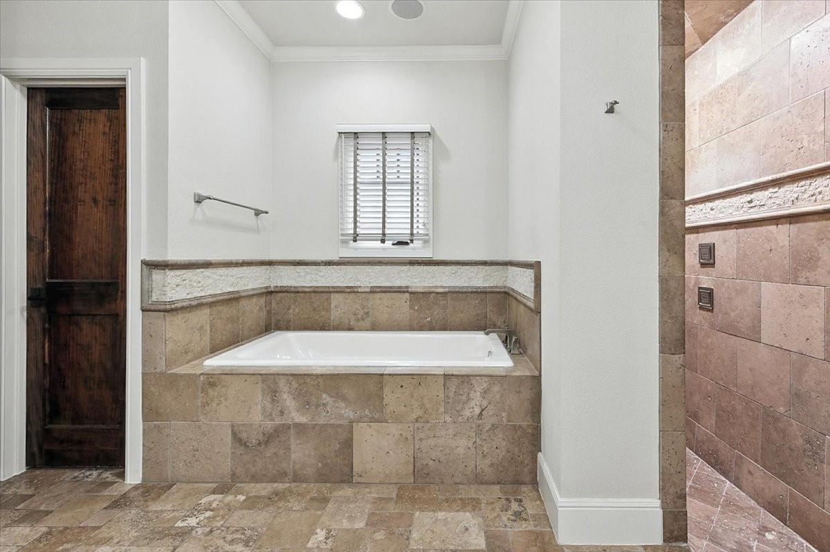 3328 W 4th Street