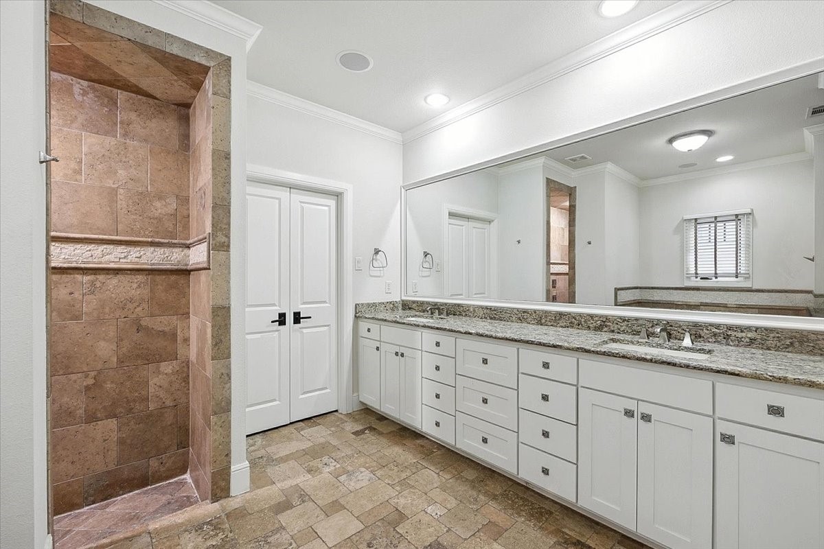3328 W 4th Street