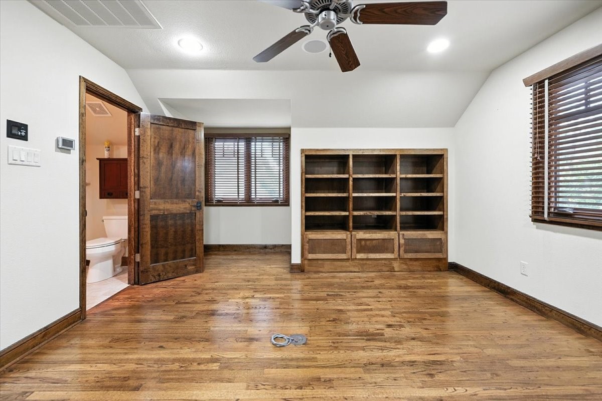 3328 W 4th Street