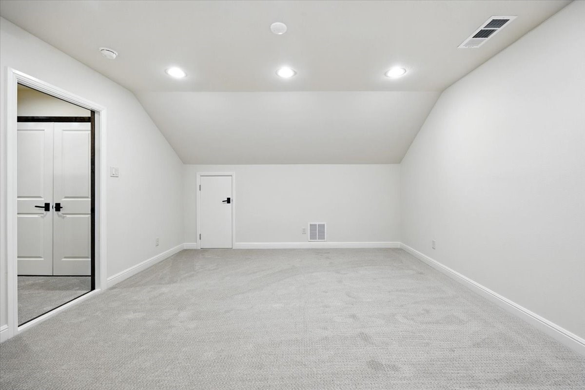 3328 W 4th Street