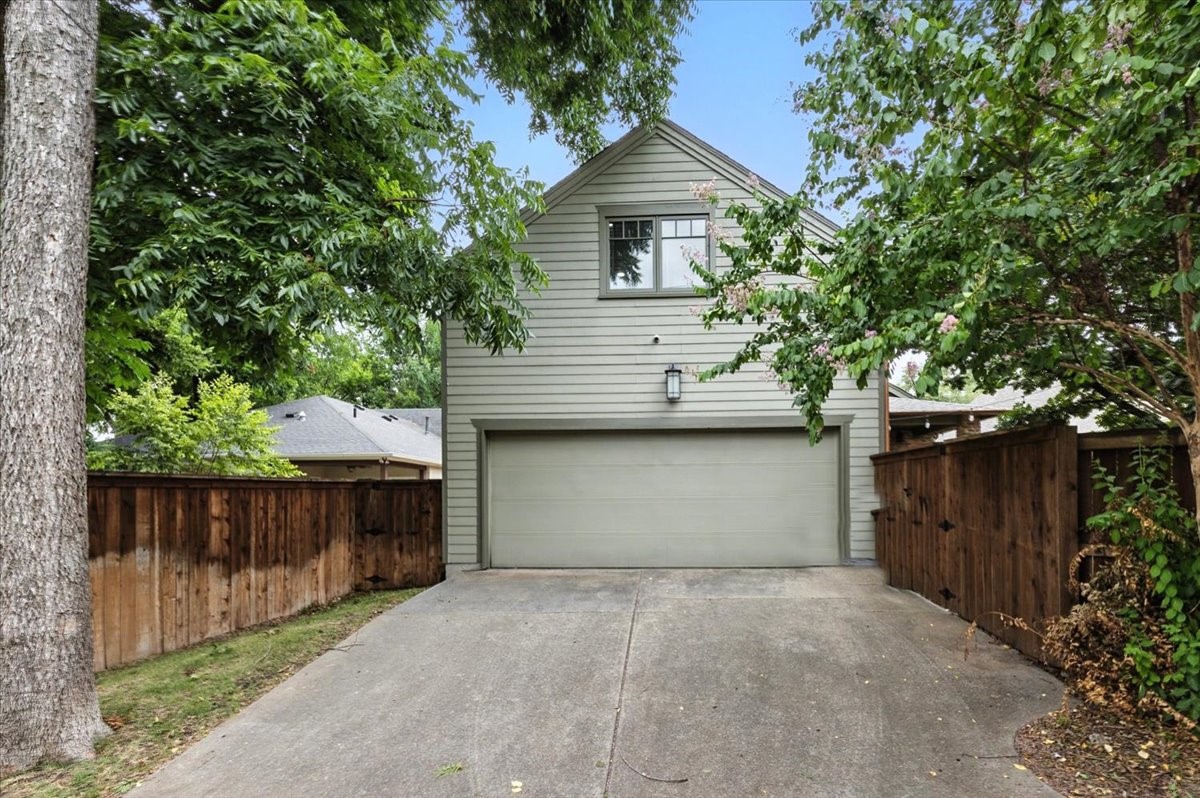 3328 W 4th Street