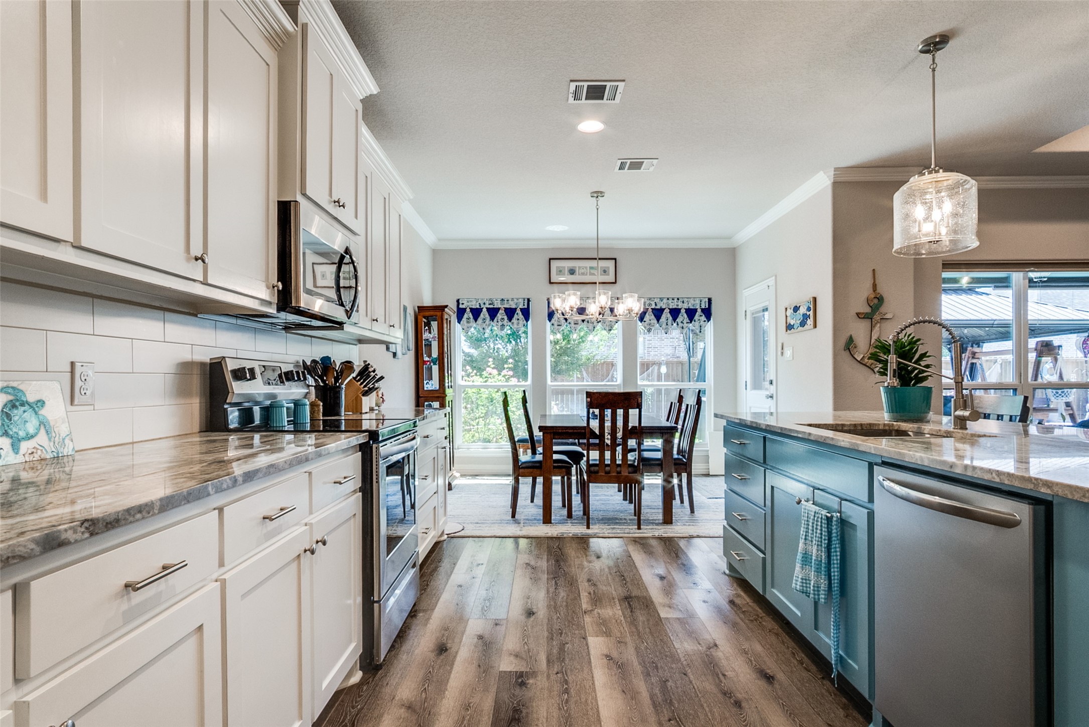 904 Chestnut Grove Drive