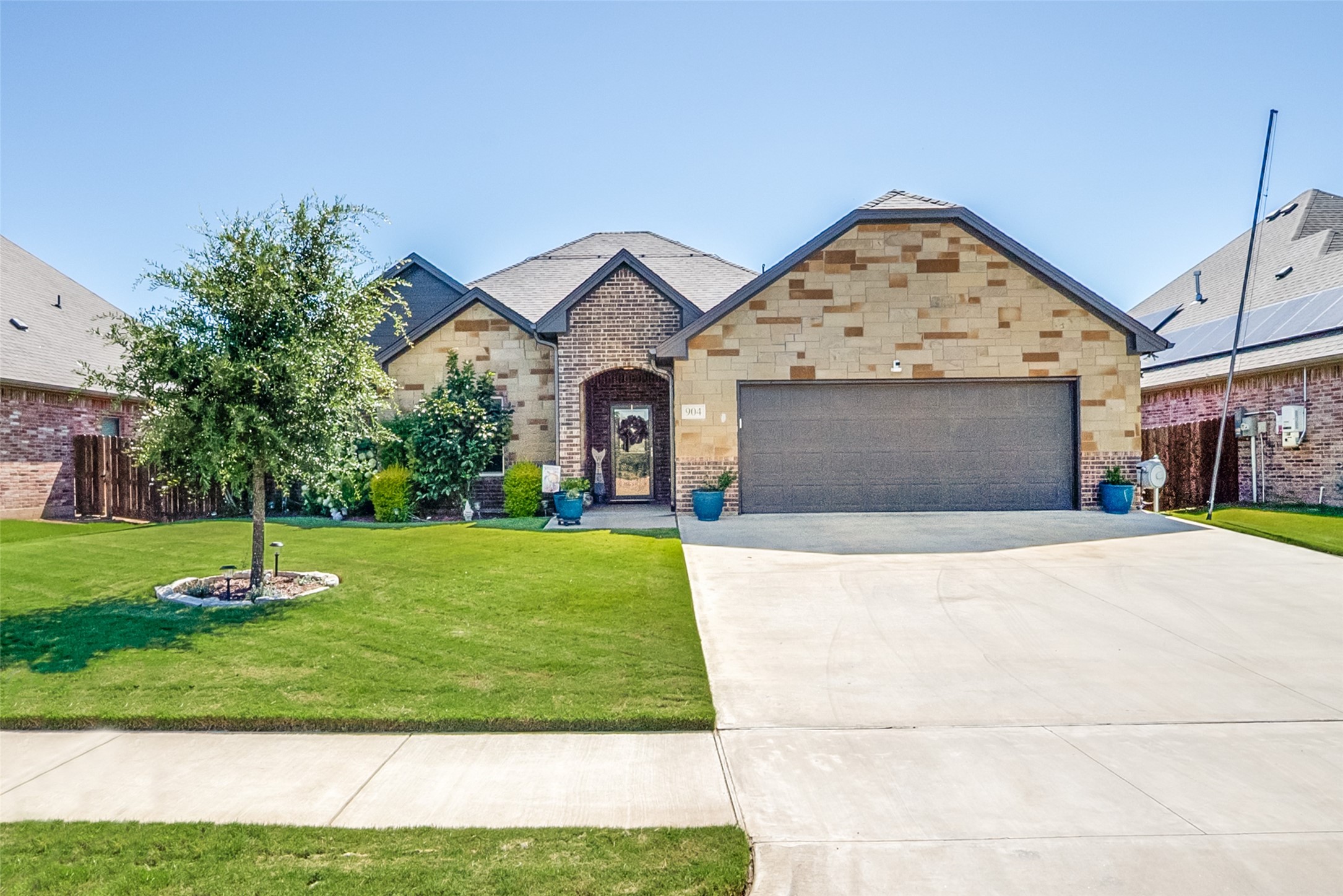 904 Chestnut Grove Drive