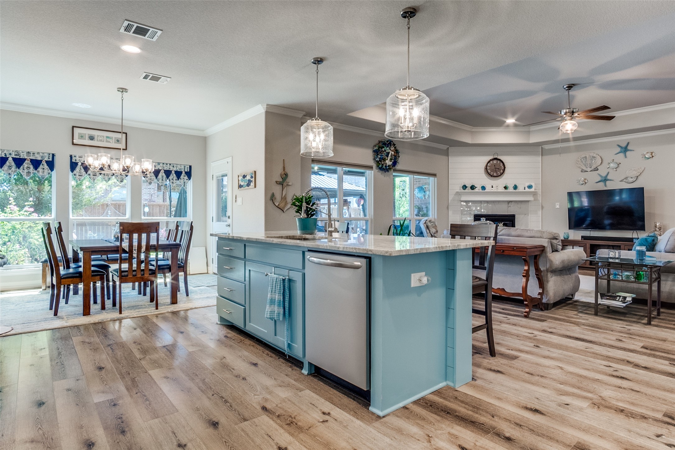 904 Chestnut Grove Drive