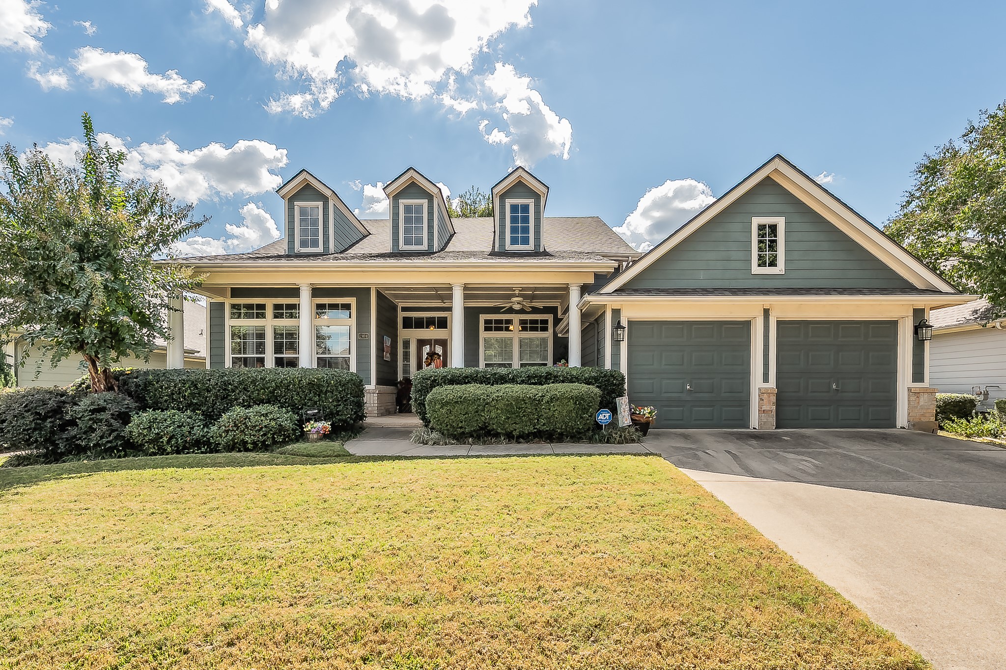 2404 Aramic Court