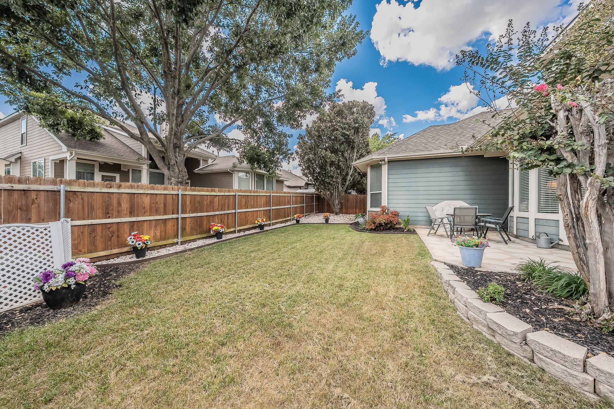 2404 Aramic Court