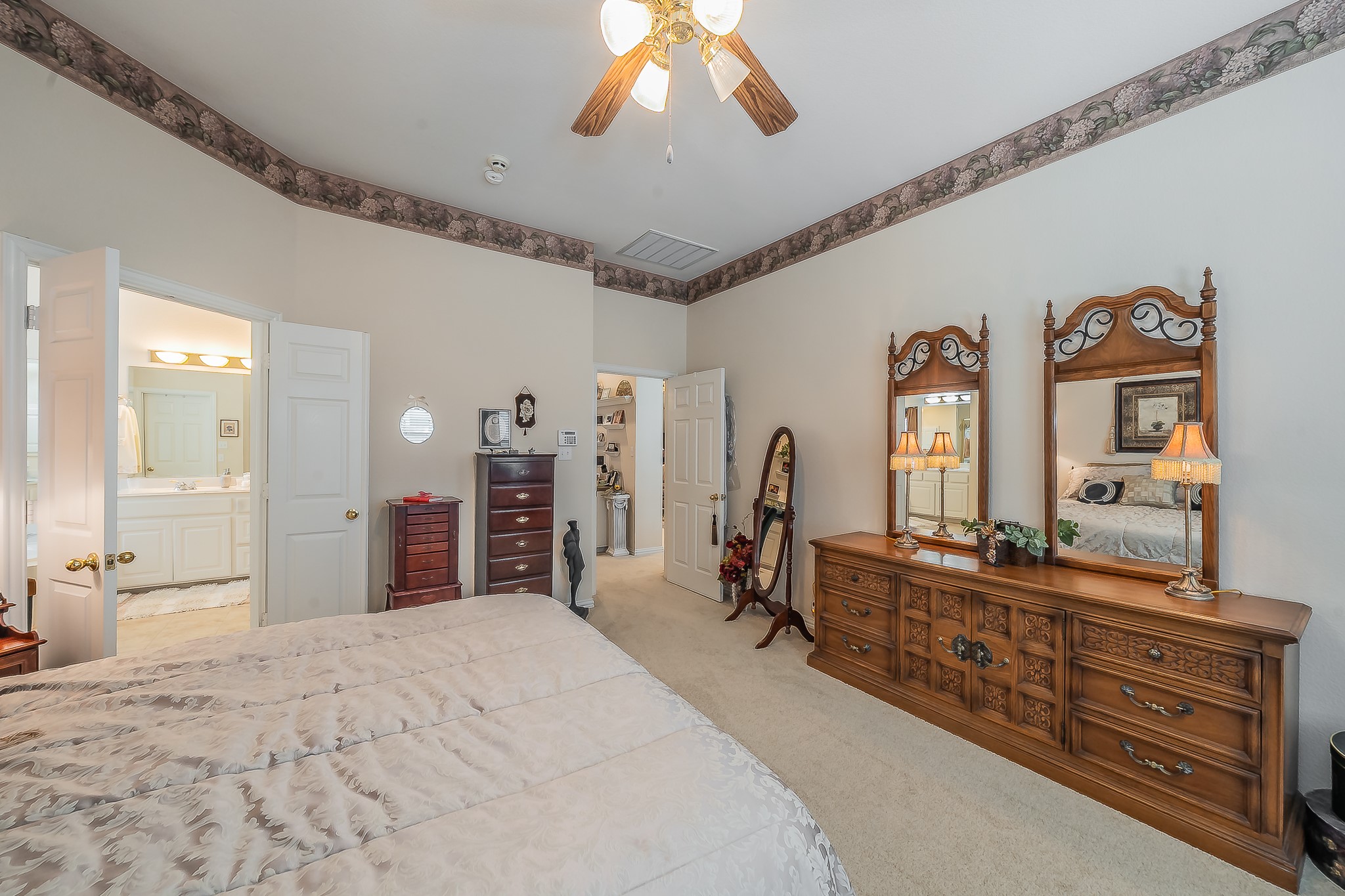 2404 Aramic Court