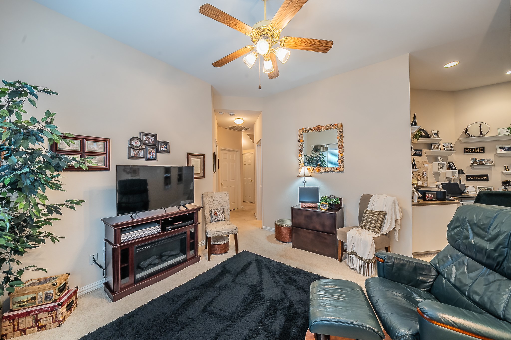 2404 Aramic Court