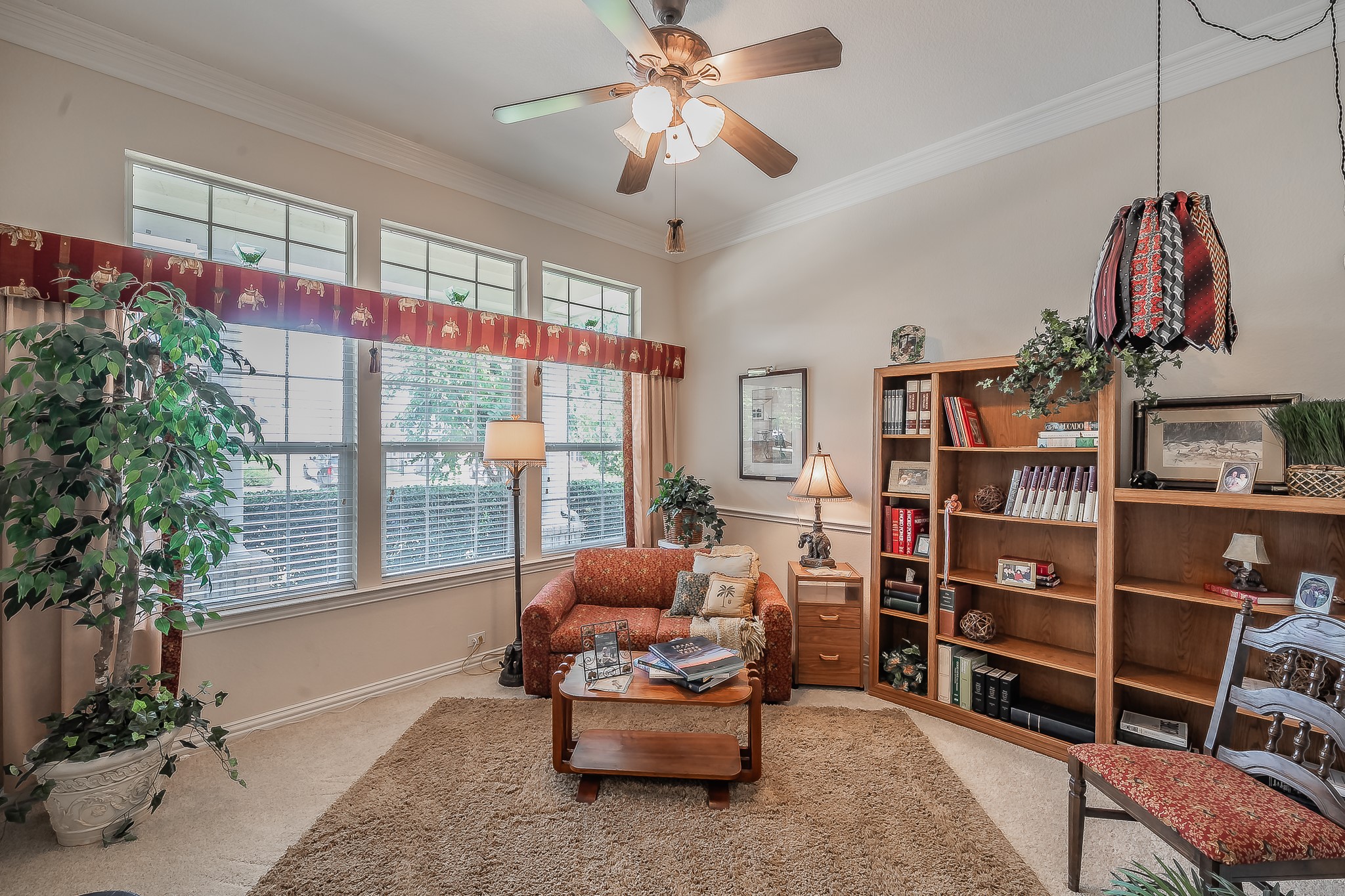 2404 Aramic Court