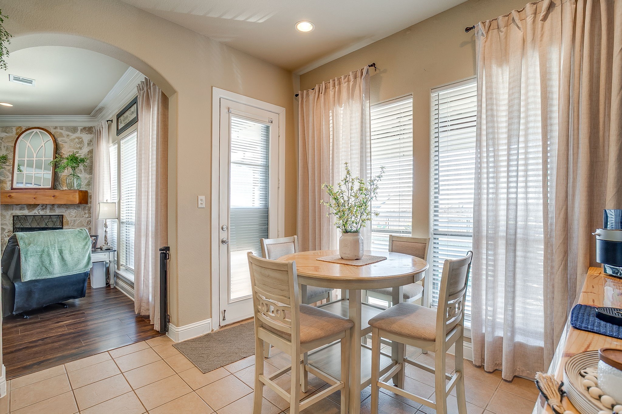 9409 County Road 915