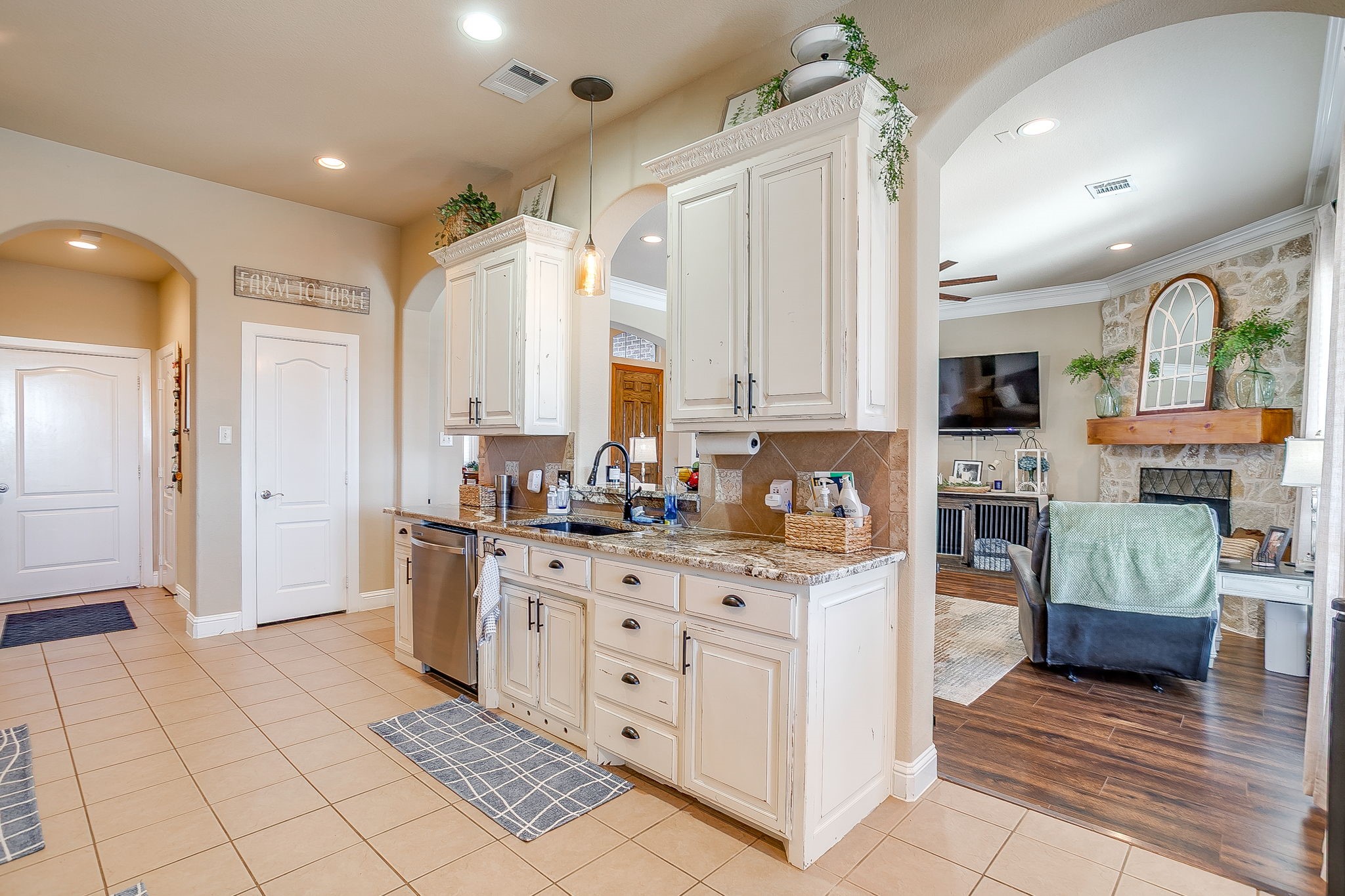 9409 County Road 915