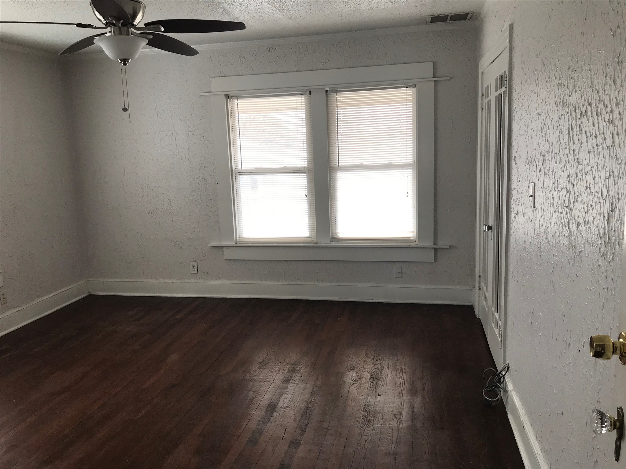 813 W 8th Street 2