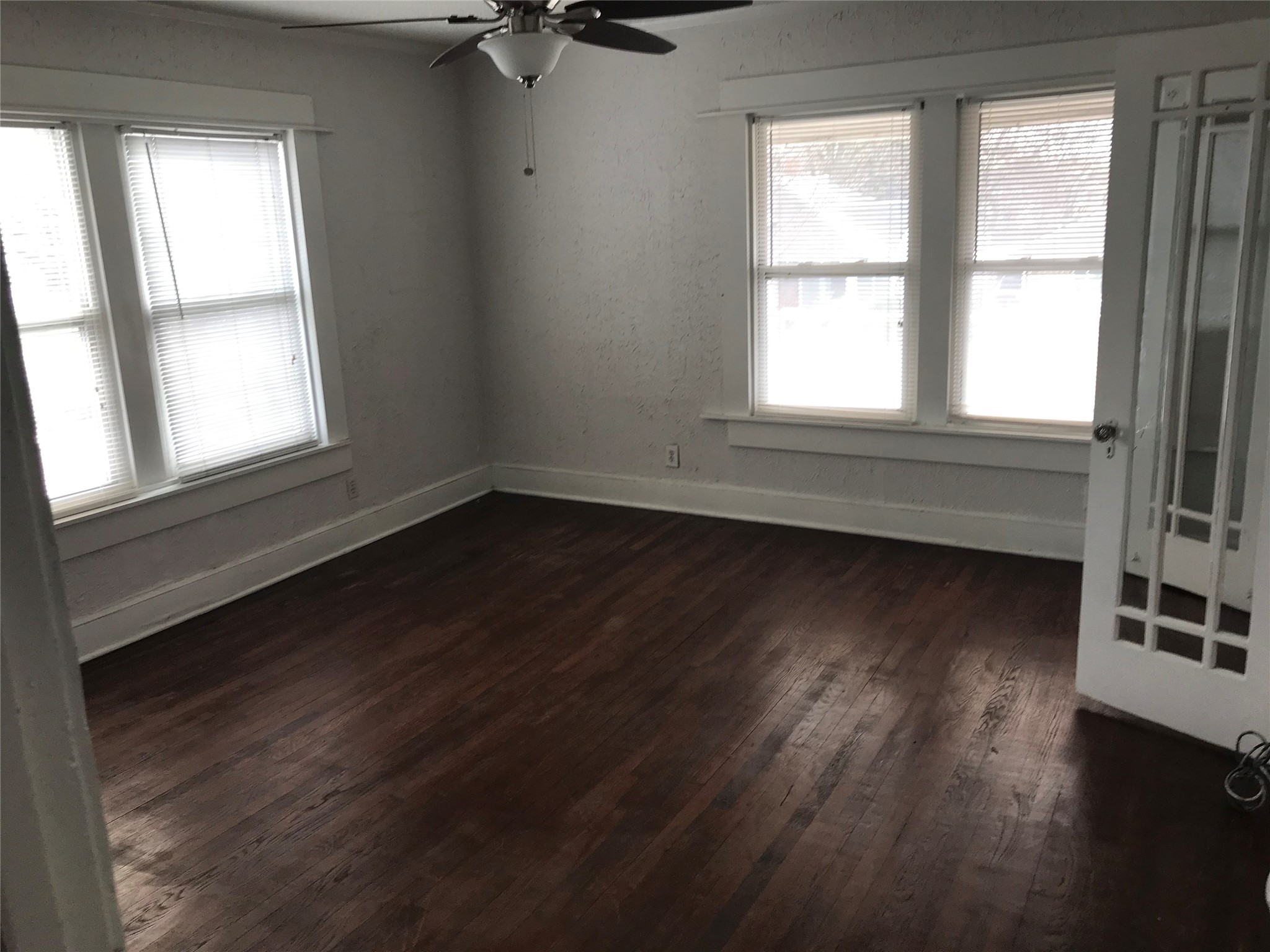 813 W 8th Street 2