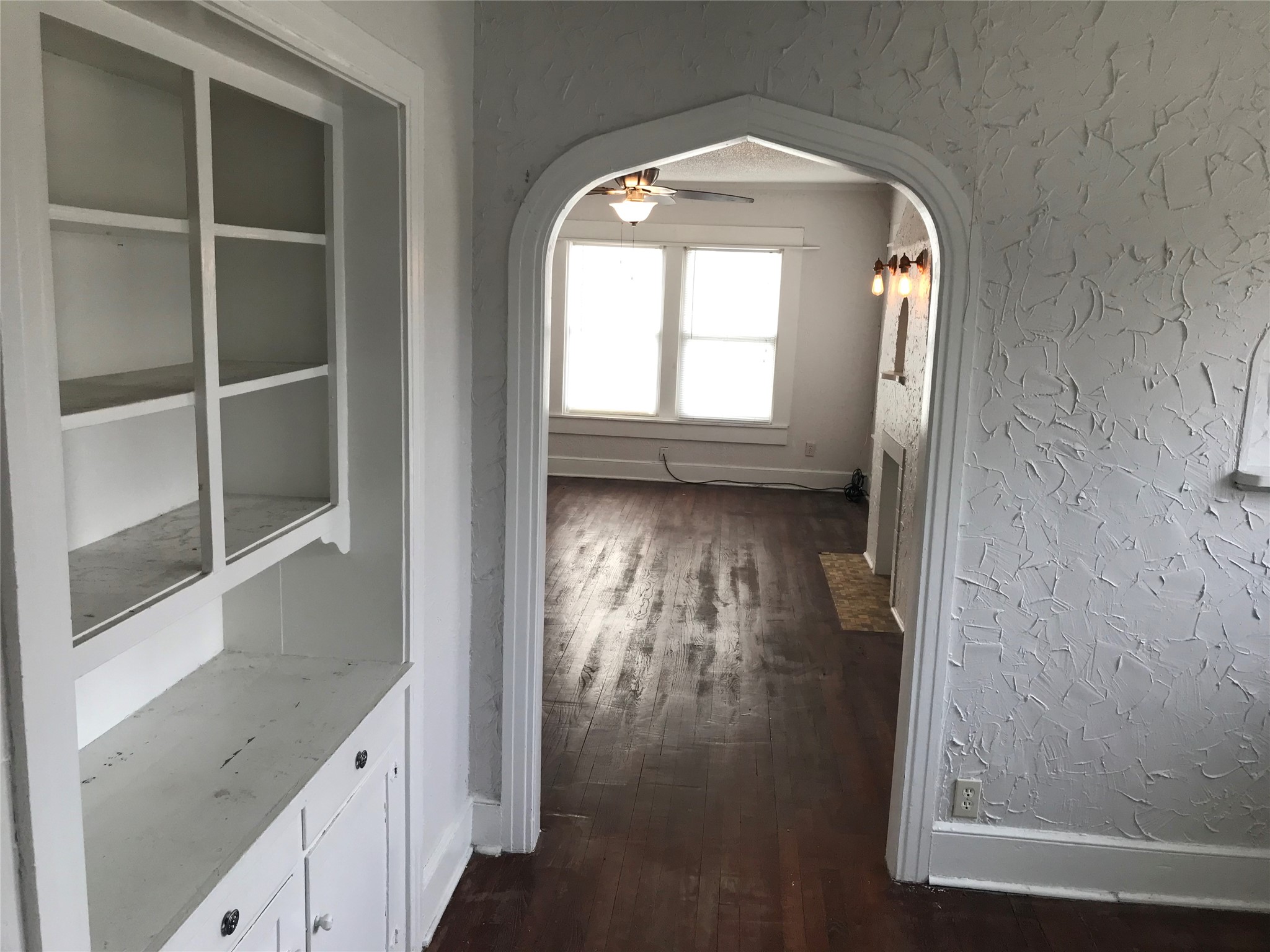 813 W 8th Street 2