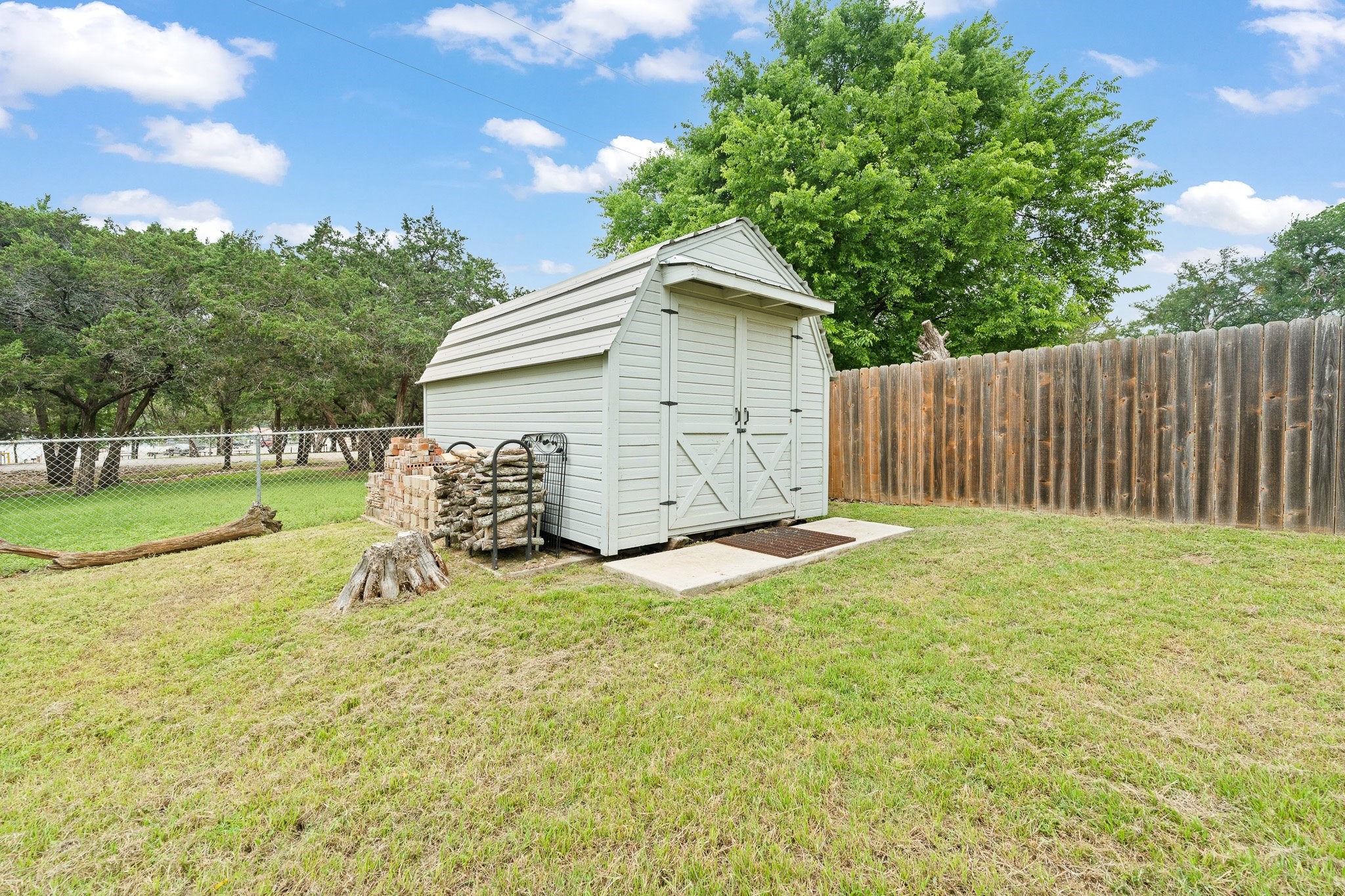 639 S Rough Creek Court