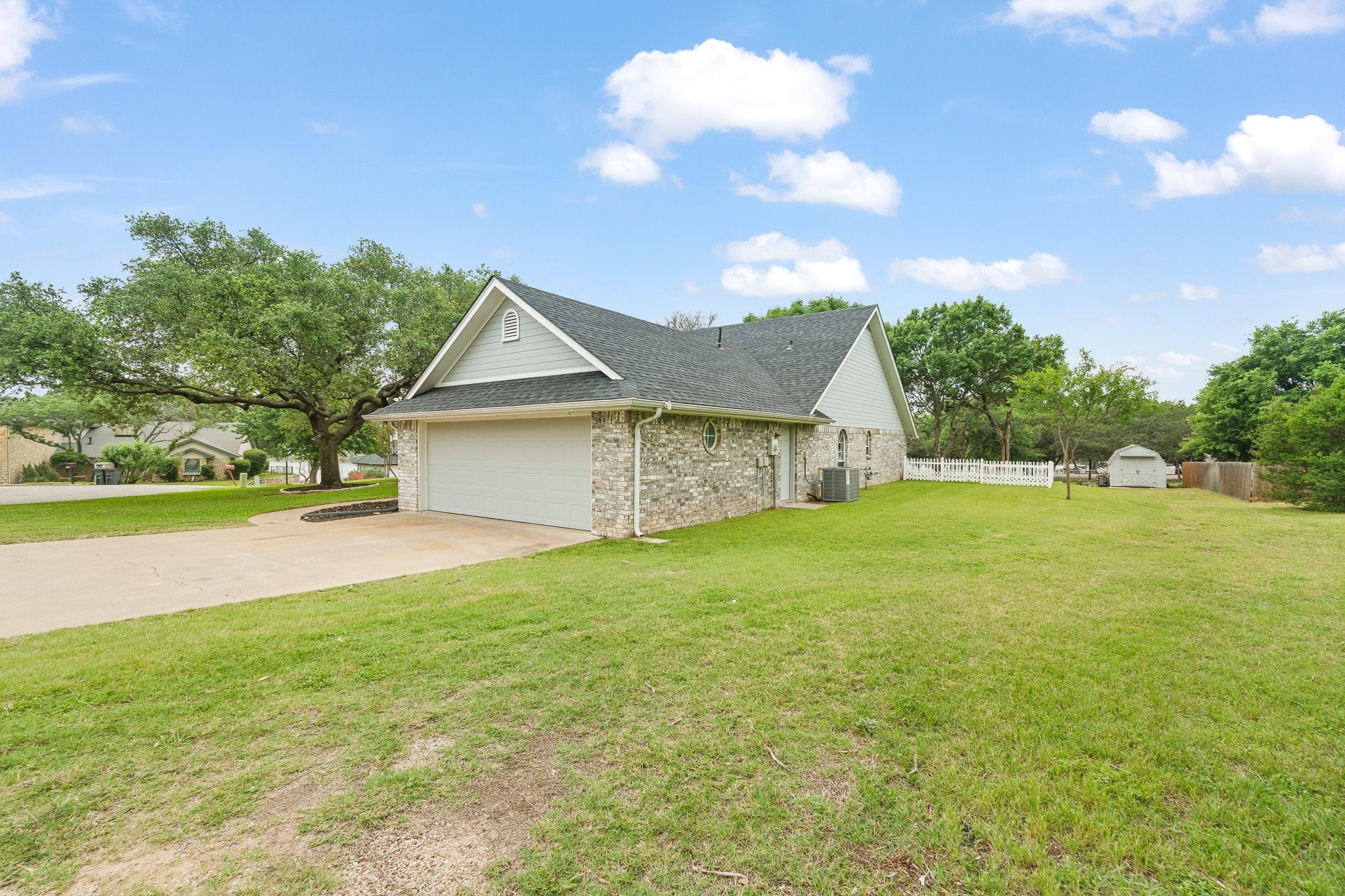 639 S Rough Creek Court