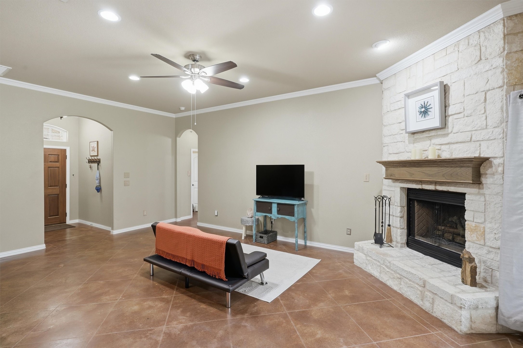 224 Hidden Creek Loop