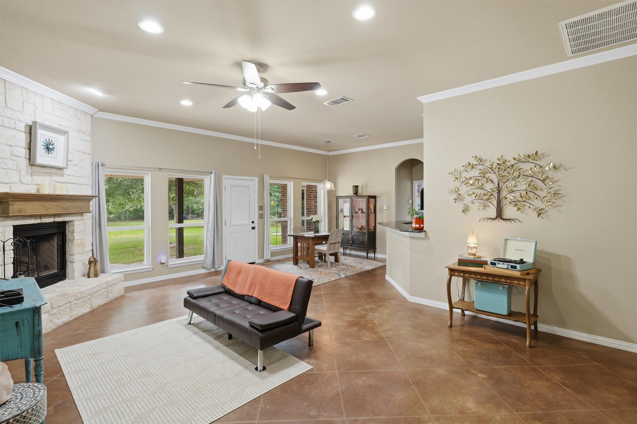 224 Hidden Creek Loop