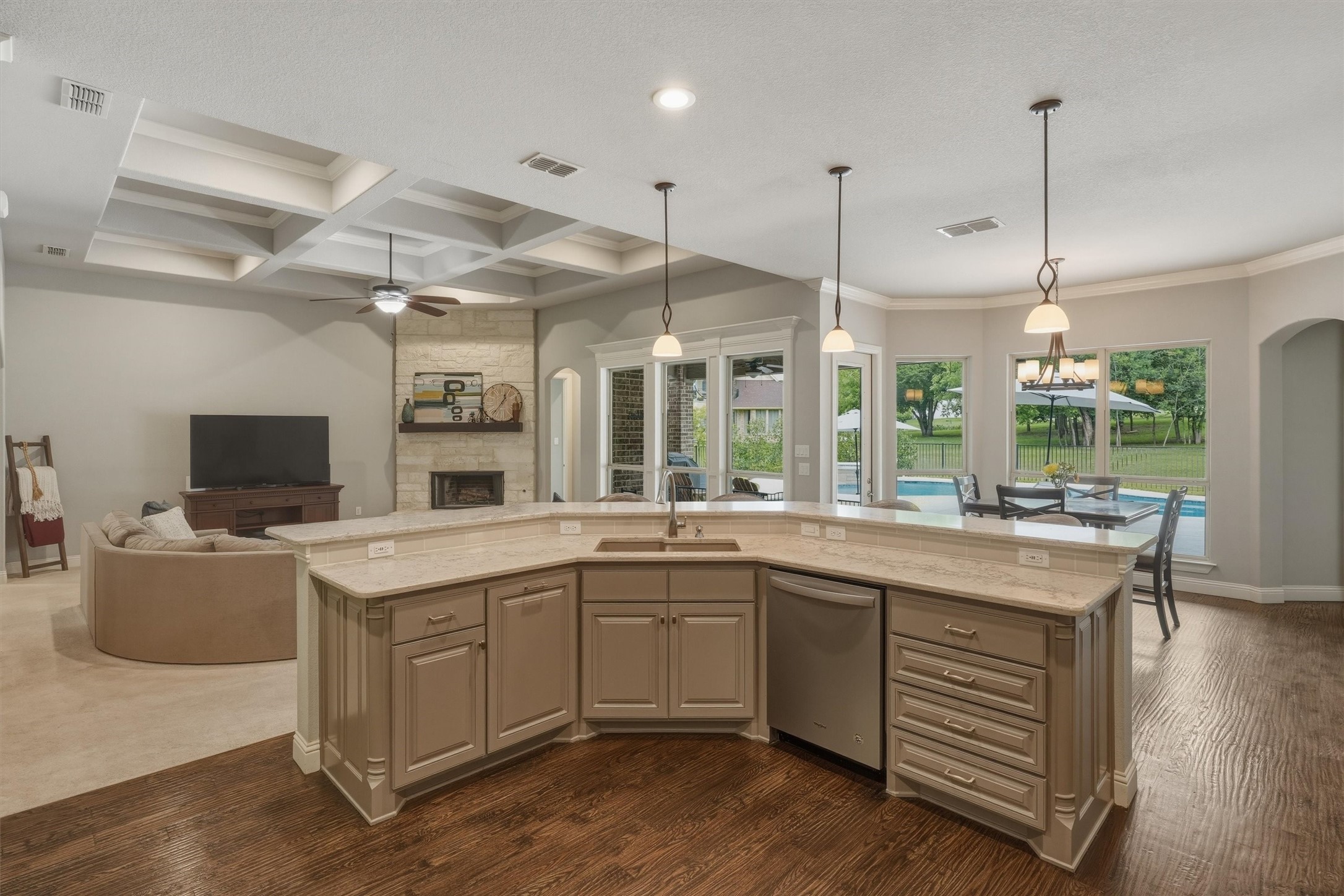 10512 Estancia Court