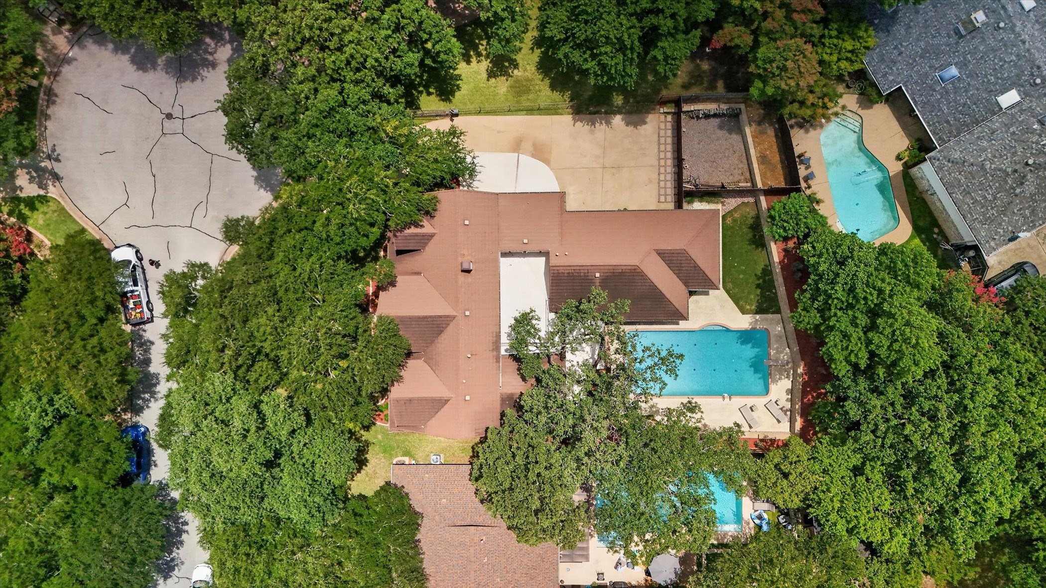 2304 Wakeforest Court