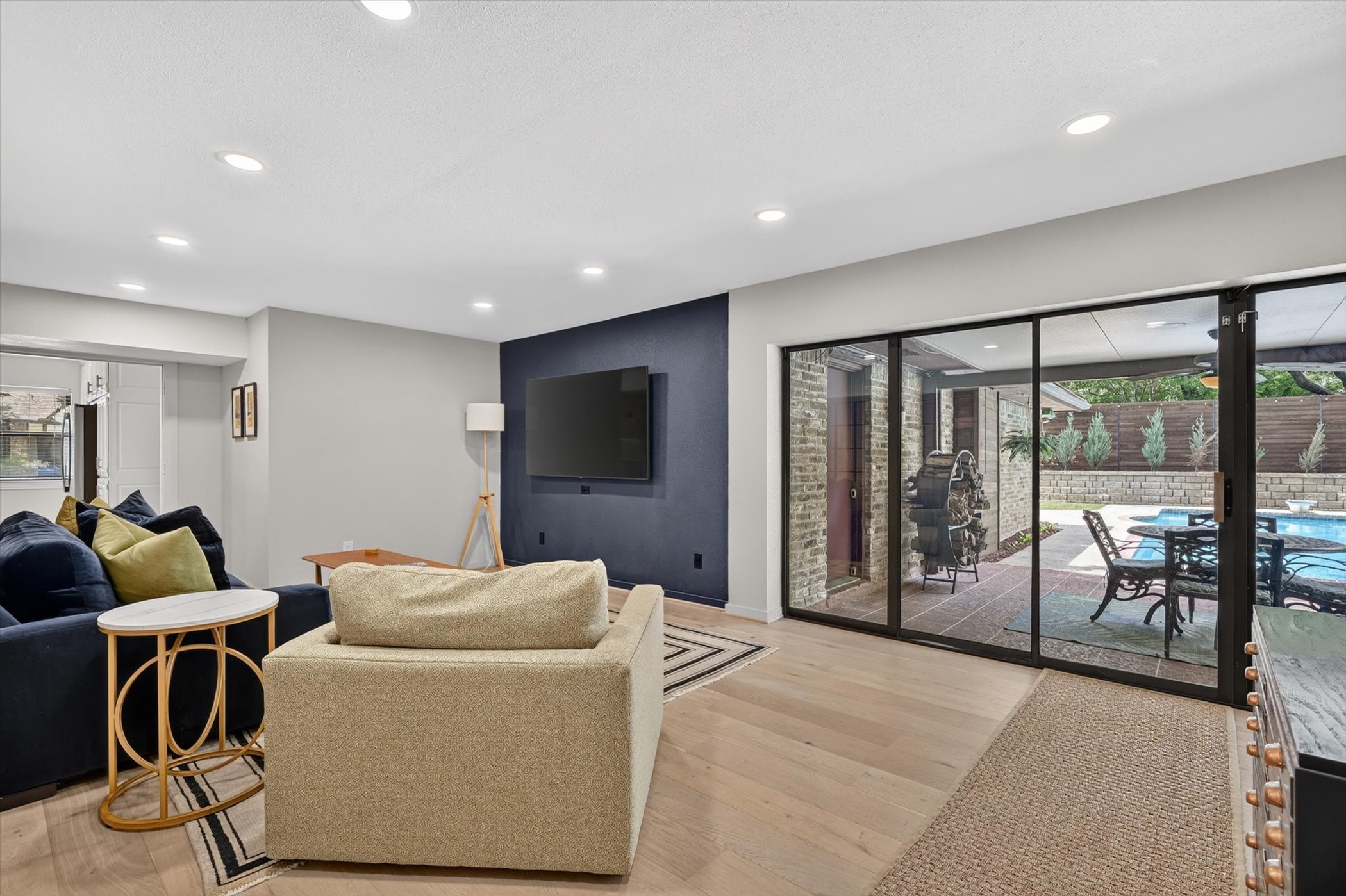 2304 Wakeforest Court