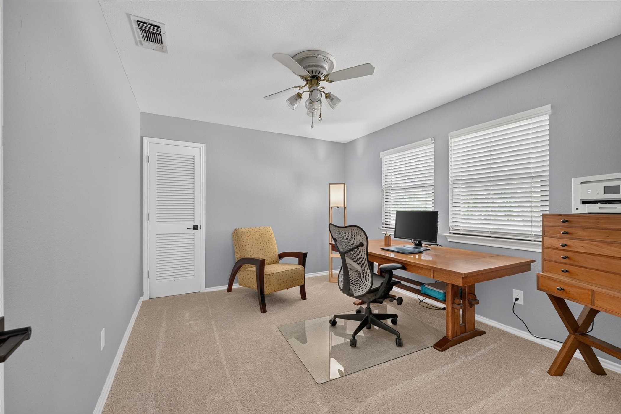 2304 Wakeforest Court