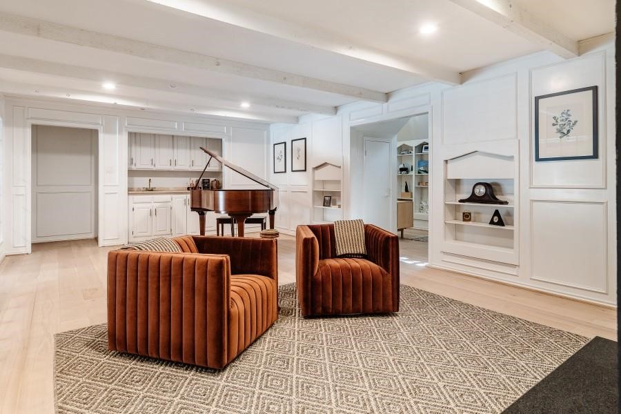 2304 Wakeforest Court