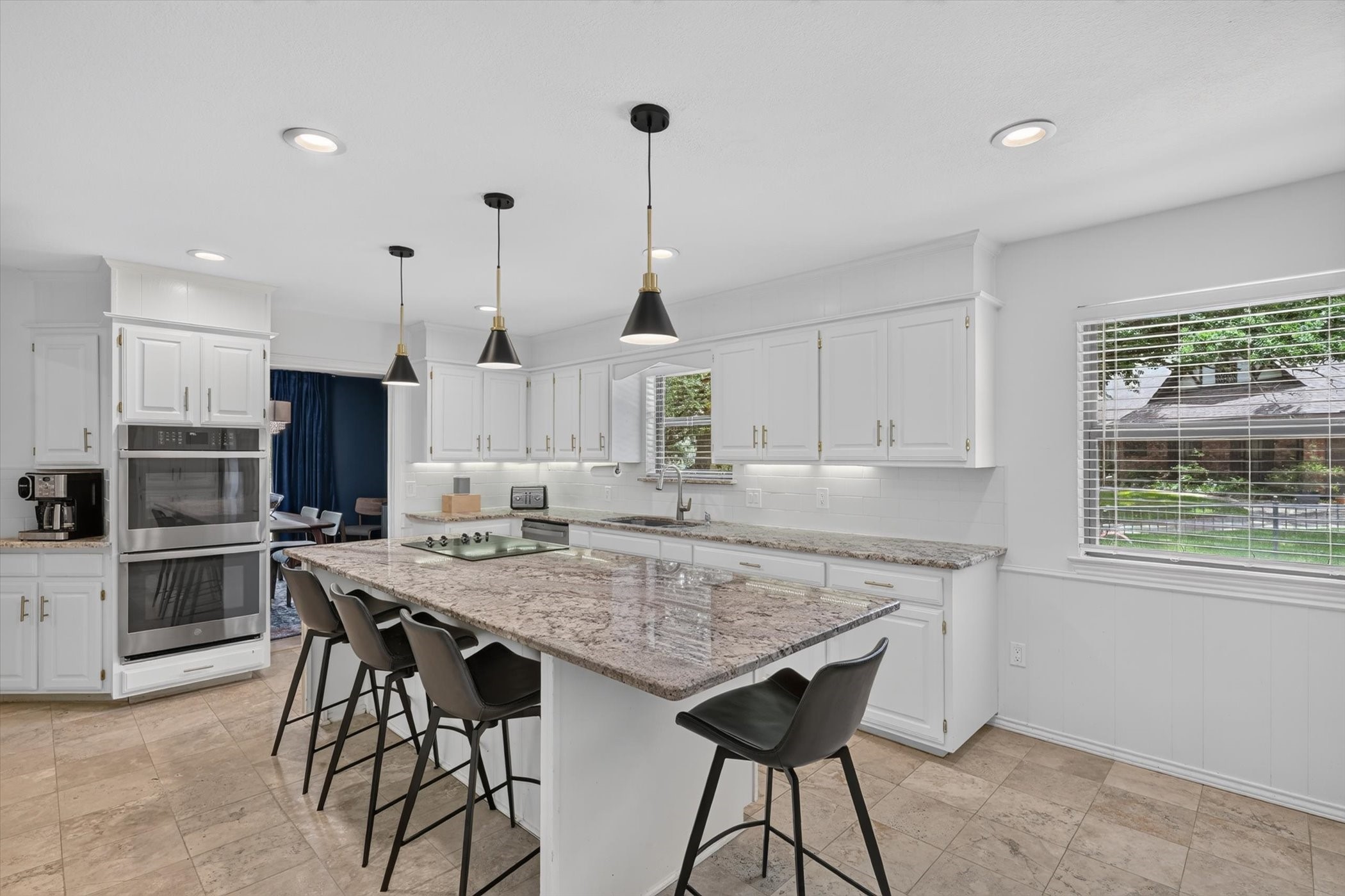 2304 Wakeforest Court