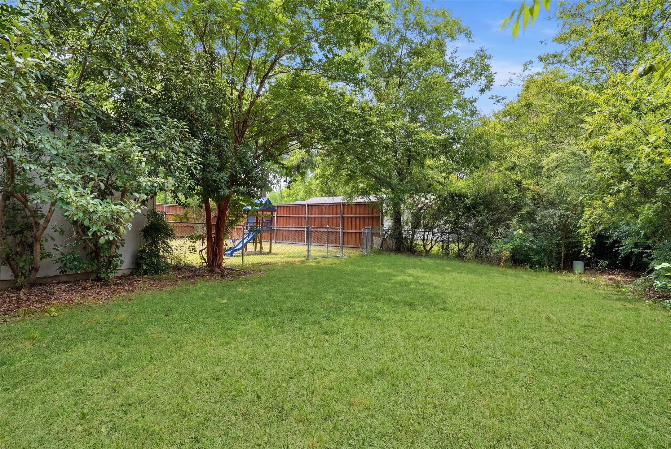 3004 Montclair Place