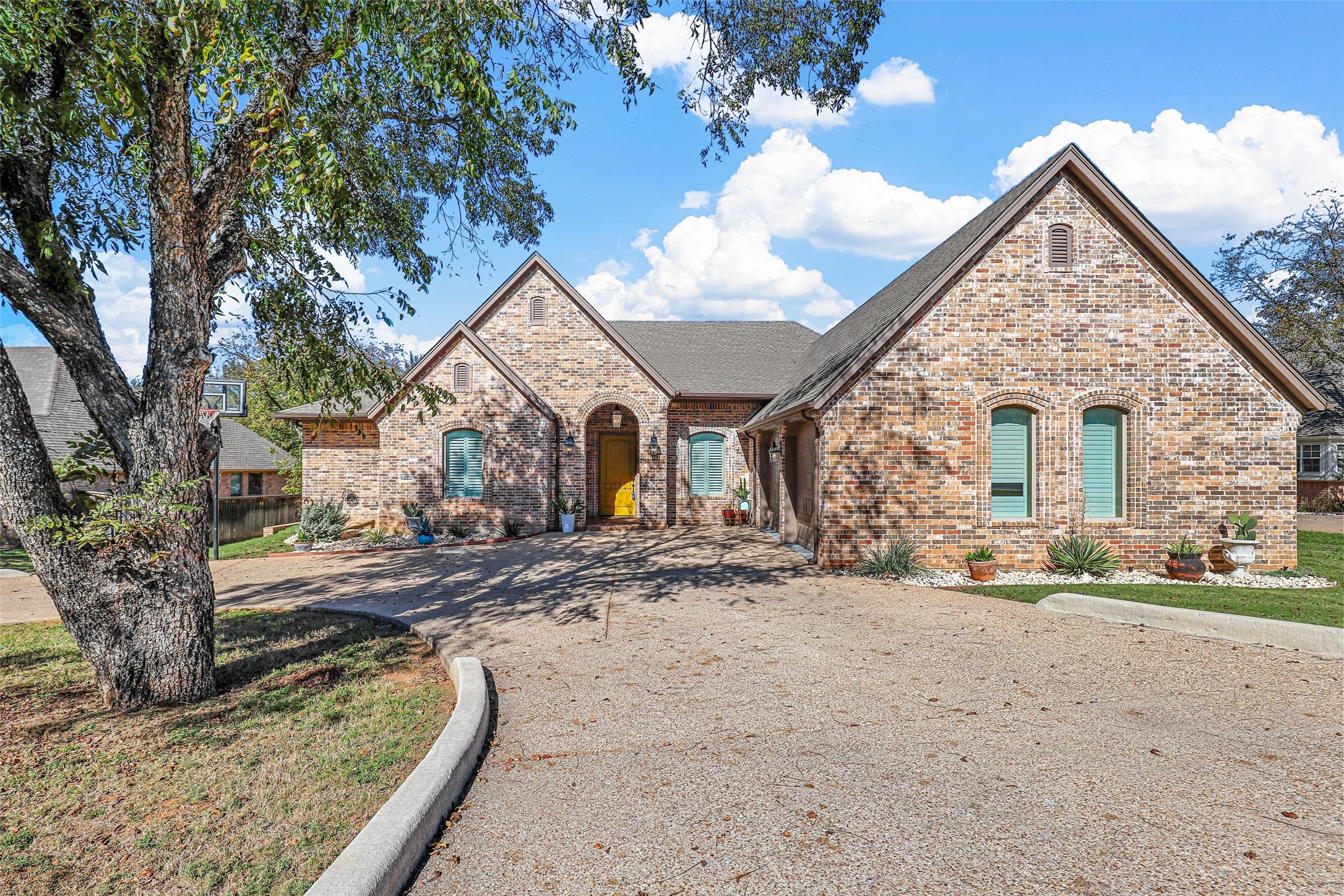 6222 Prospect Hill Drive