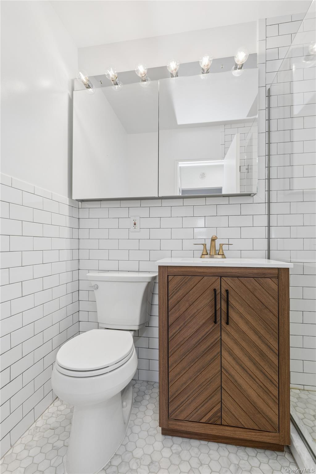 185 W End Avenue Unit: 15E