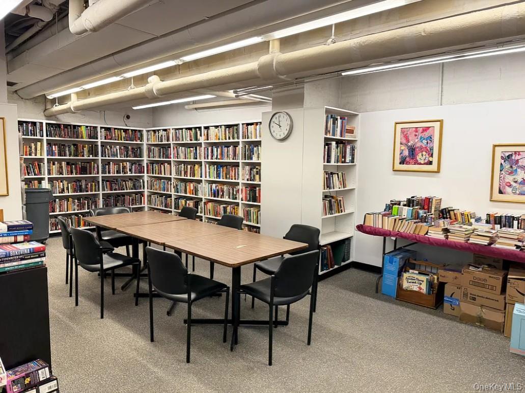 185 W End Avenue Unit: 15E