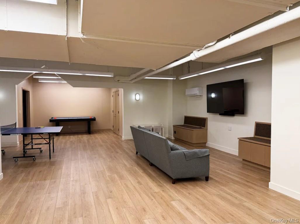185 W End Avenue Unit: 15E