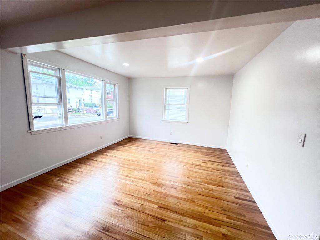 61 Ashland Avenue Unit: 1FL