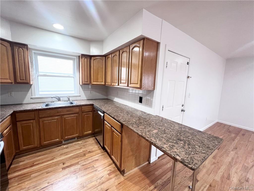61 Ashland Avenue Unit: 1FL