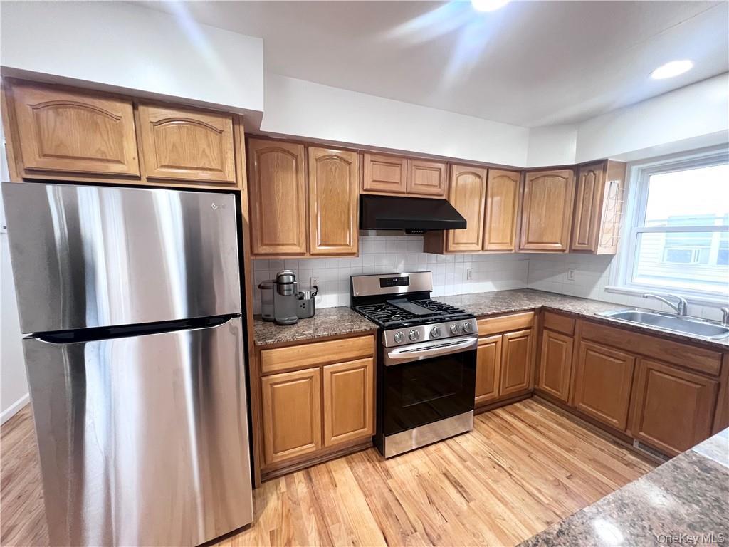 61 Ashland Avenue Unit: 1FL
