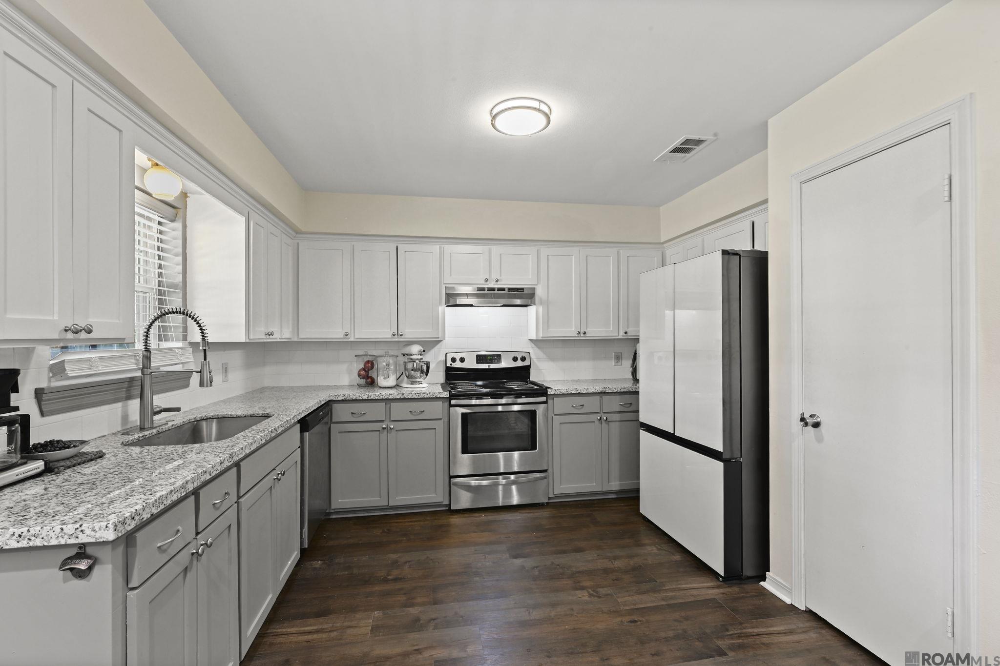 14124 Scott Pl