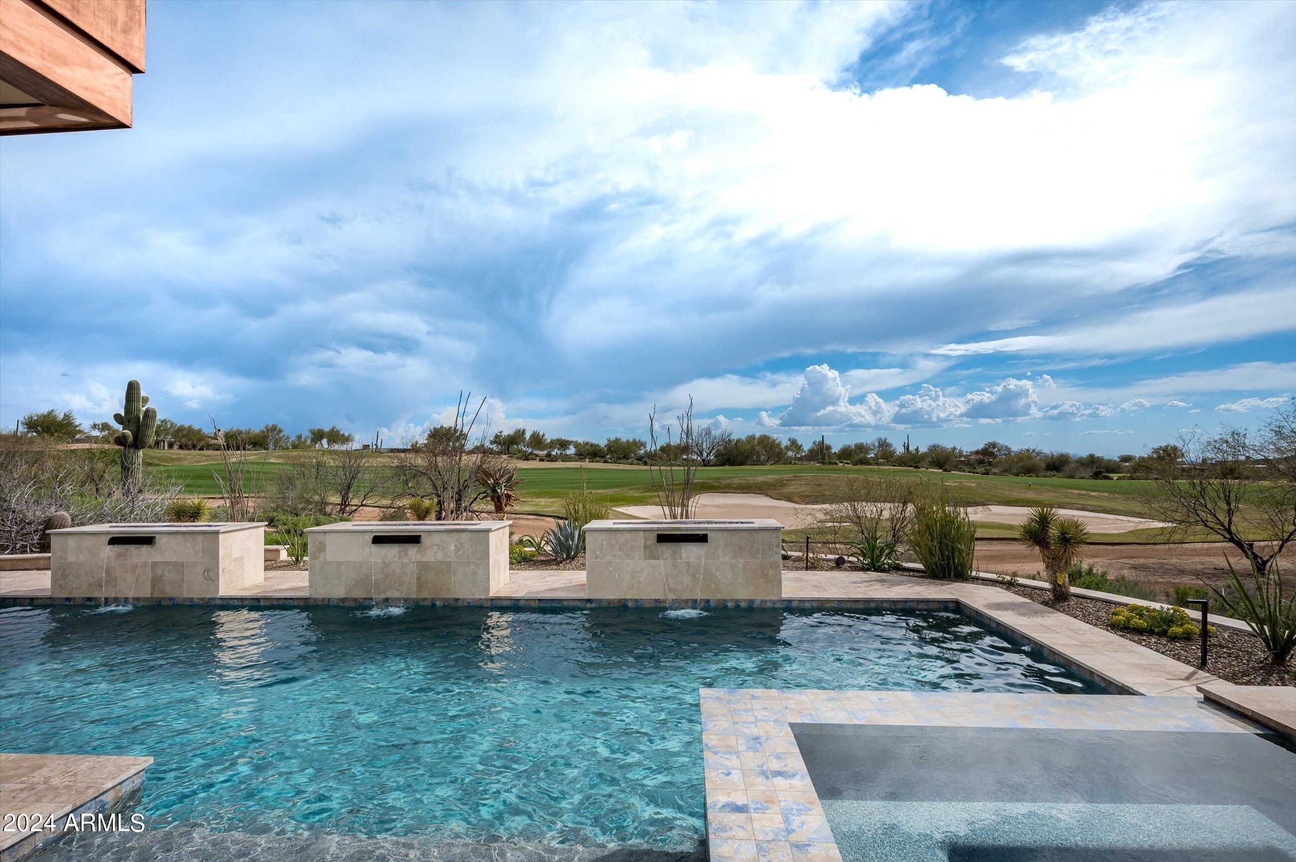 10189 E VENADO Trail