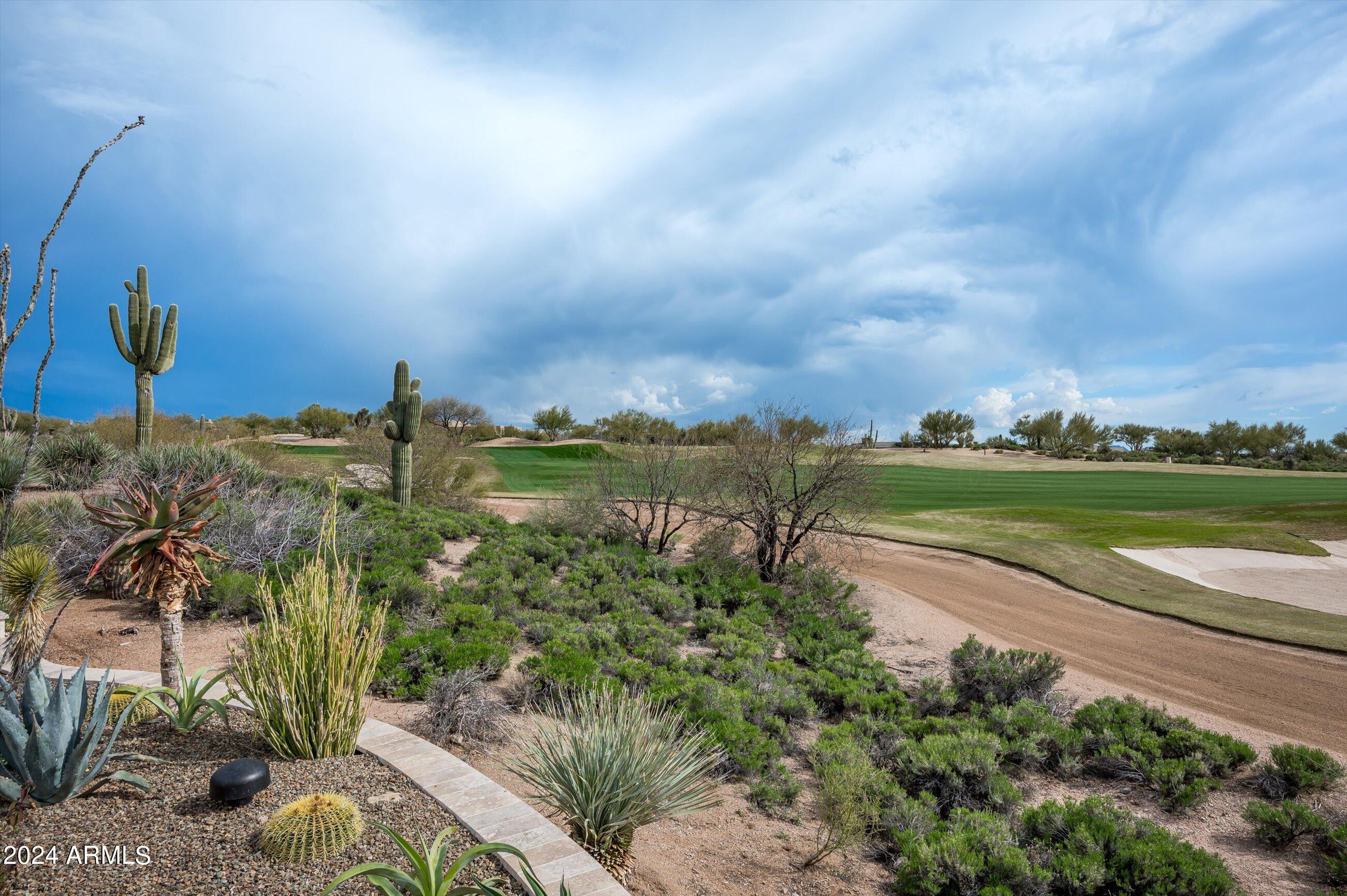 10189 E VENADO Trail