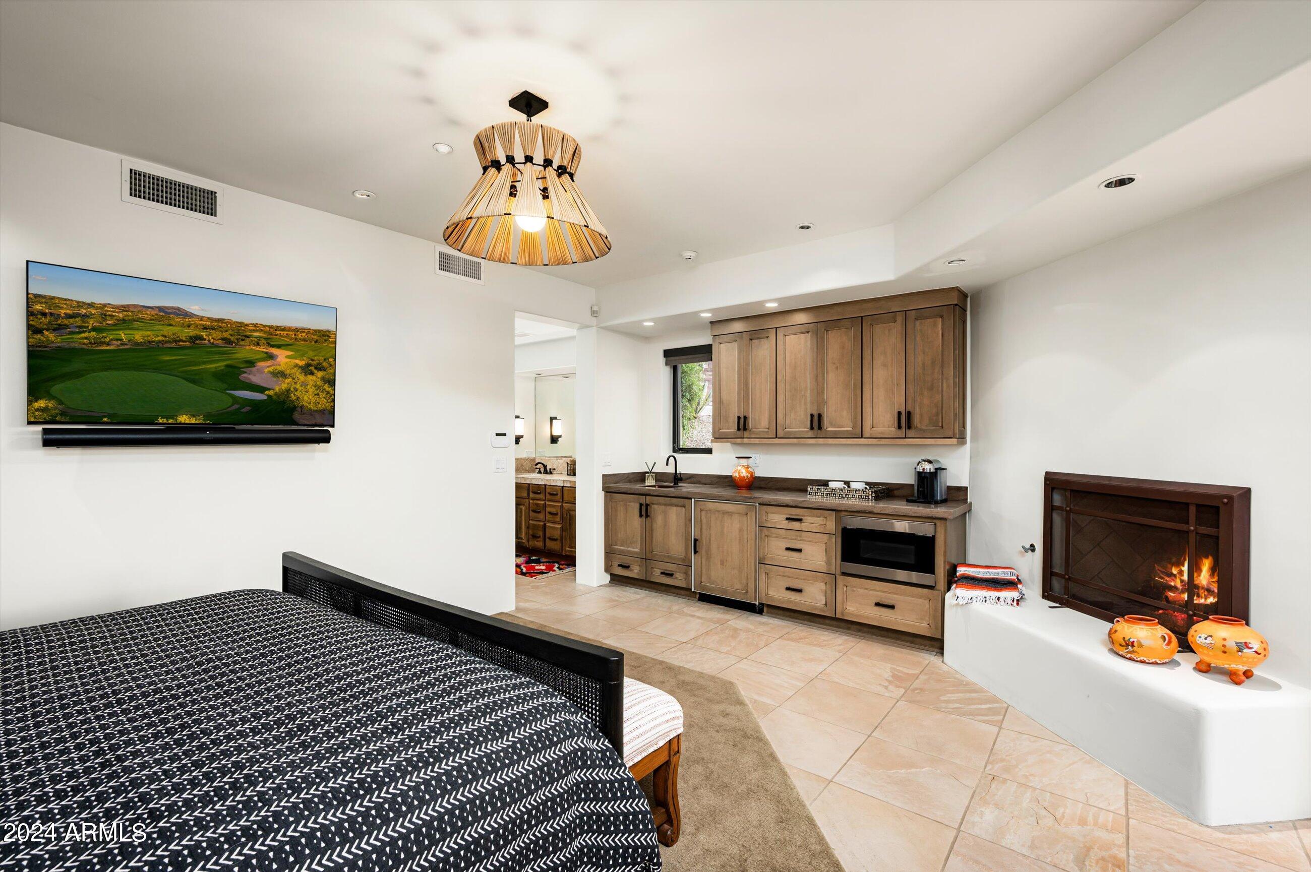 10189 E VENADO Trail