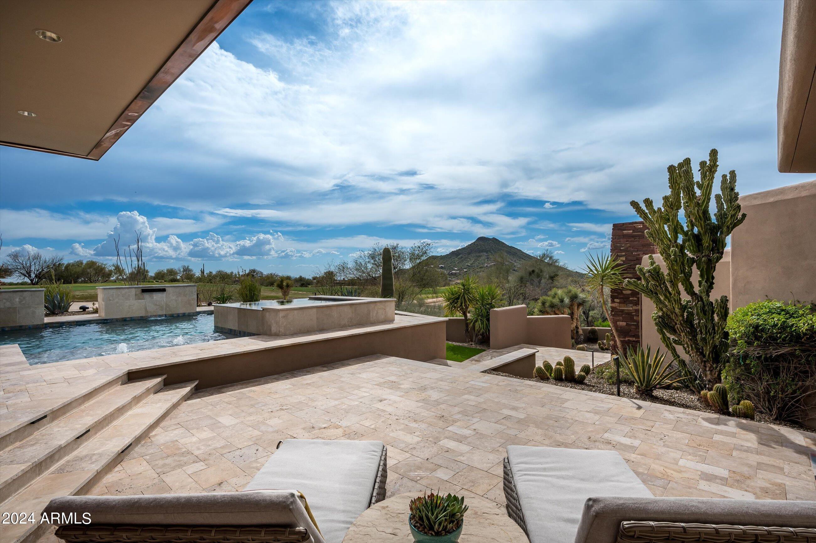 10189 E VENADO Trail