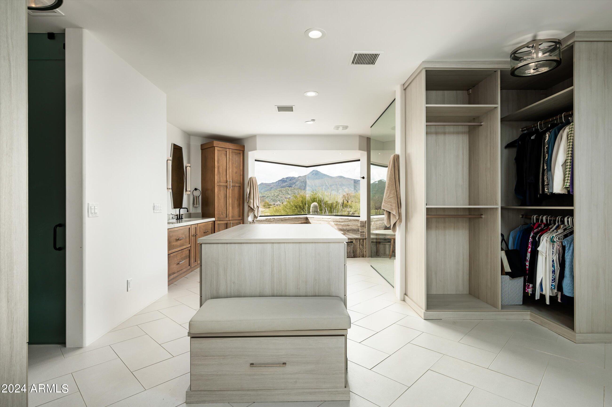 10189 E VENADO Trail