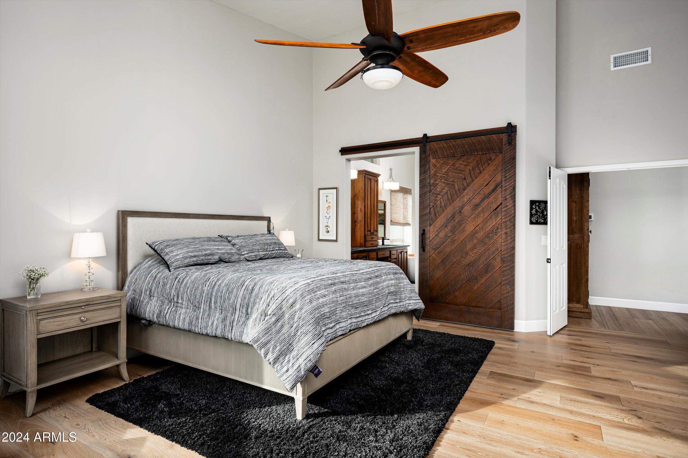 8667 E LARIAT Lane